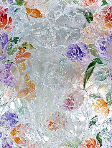 Monet's floral paintings, delicate brushstrokes, scroll patterns, large and small flowers, roses and tulips, lilies, clean and translucent petals, silver and gold outlining, platinum, richly layered and rhythmically composed, large areas of blank space, soft light, delicate color handling, clear plant veins, elegant and romantic colors, ethereal, clever composition, delicate and freehand brushstrokes, rich colors, clean and refreshing background, ultra-high-definition quality.