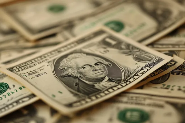 Converting Bitcoin to Dollars: A Simple Guide